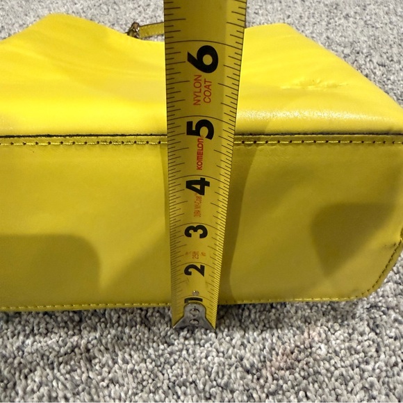 Patricia Nash Ledra Yellow Tooled Leather Bucket Bag  Chain Strap Crossbody - Picture 11 of 12